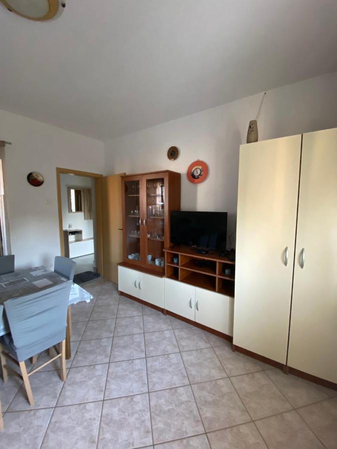 Apartman Milka Novigrad Istria エクステリア 写真